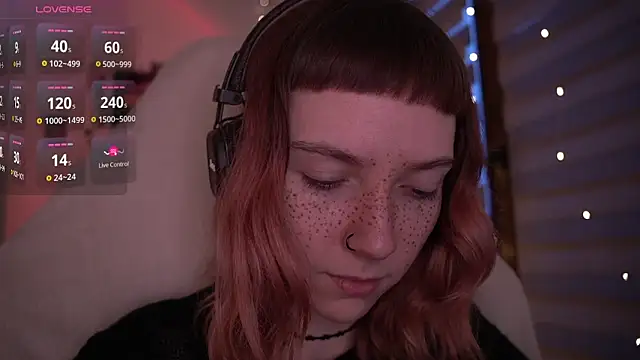 Snapshot of juliapie chatting on 01/12/25, 06:49 juliapie online show from 01/12/25, 06:49