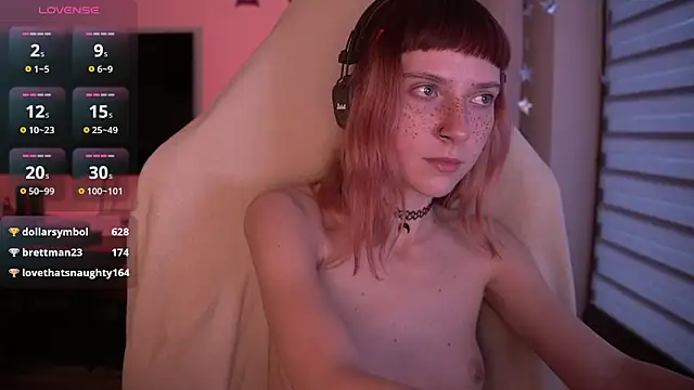 Snapshot of juliapie chatting on 12/09/24, 07:17 juliapie online show from 12/09/24, 07:17