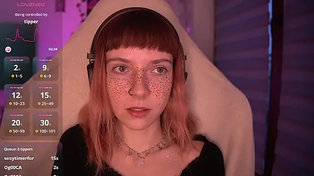 Snapshot of juliapie chatting on 12/20/24, 06:40 juliapie online show from 12/20/24, 06:40