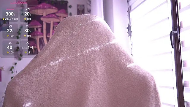 Snapshot of juliapie chatting on 09/18/25, 06:38 juliapie online show from 09/18/25, 06:38