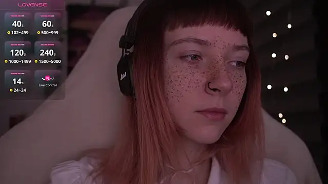 Snapshot of juliapie chatting on 02/12/25, 05:37 juliapie online show from 02/12/25, 05:37