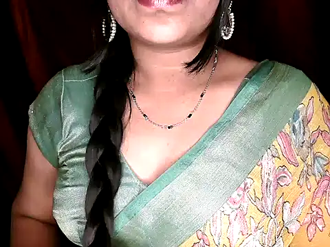 shila20 online show from 10/18/25, 05:48