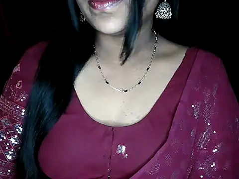 shila20 online show from 10/21/25, 03:44