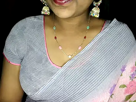 shila20 online show from 11/15/25, 06:39