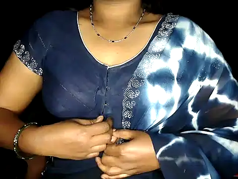 shila20 online show from 12/22/25, 03:01