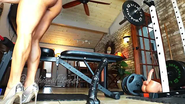 Snapshot of LushianaFitness chatting on 01/10/25, 08:37 LushianaFitness online show from 01/10/25, 08:37