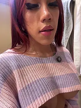 Snapshot of LushianaFitness chatting on 02/15/25, 08:01 LushianaFitness online show from 02/15/25, 08:01