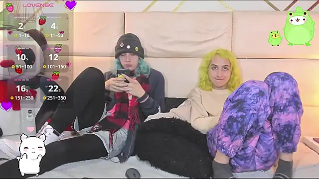 -kisa  online show from 10/25/25, 02:33