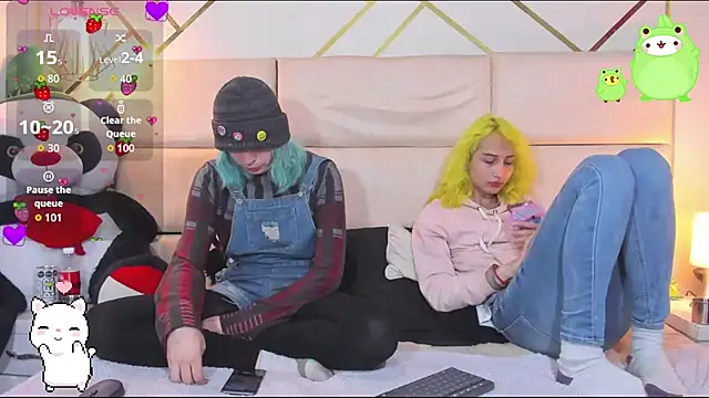 -kisa  online show from 11/01/25, 02:40