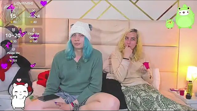 -kisa  online show from 12/19/25, 02:04