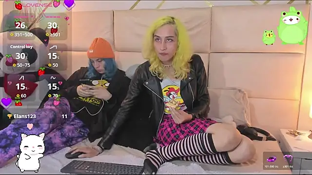 -kisa  online show from 11/21/25, 02:10