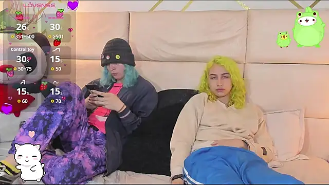 -kisa  online show from 10/22/25, 02:00