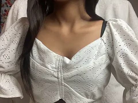 Snapshot of Kayzza_5 chatting on 02/28/25, 08:09 Kayzza 5 online show from 02/28/25, 08:09