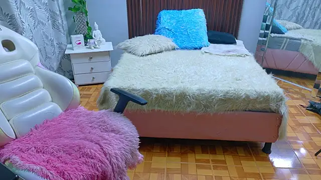 brithany smiith  online show from 05/05/26, 01:58