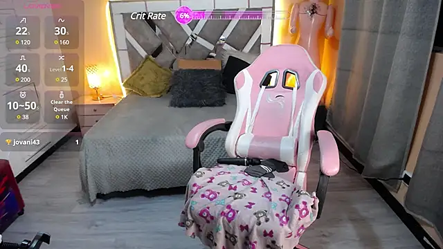 brithany smiith  online show from 02/05/25, 07:50