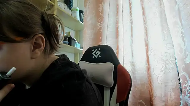 Snapshot of Seductive_She_Wolf chatting on 05/11/26, 12:28 Seductive She Wolf online show from 05/11/26, 12:28