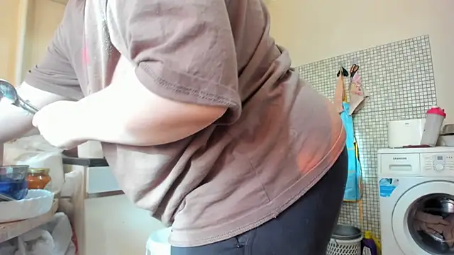 Seductive She Wolf online show from 04/15/26, 02:43