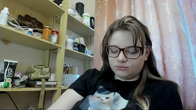 Snapshot of Seductive_She_Wolf chatting on 05/05/26, 02:47 Seductive She Wolf online show from 05/05/26, 02:47