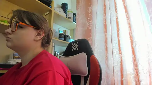 Seductive She Wolf online show from 04/14/26, 01:38