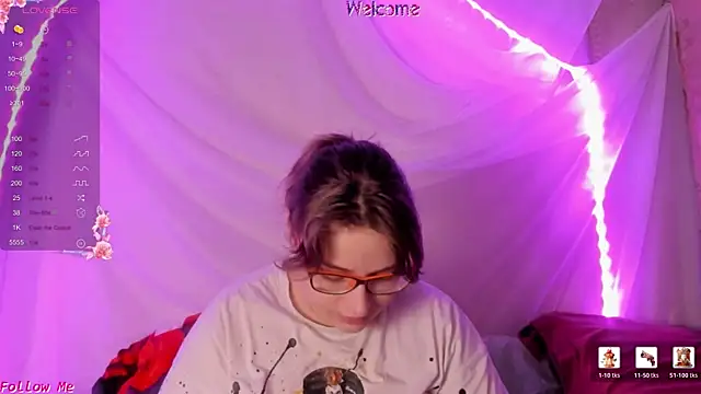 Snapshot of Seductive_She_Wolf chatting on 06/09/26, 06:31 Seductive She Wolf online show from 06/09/26, 06:31