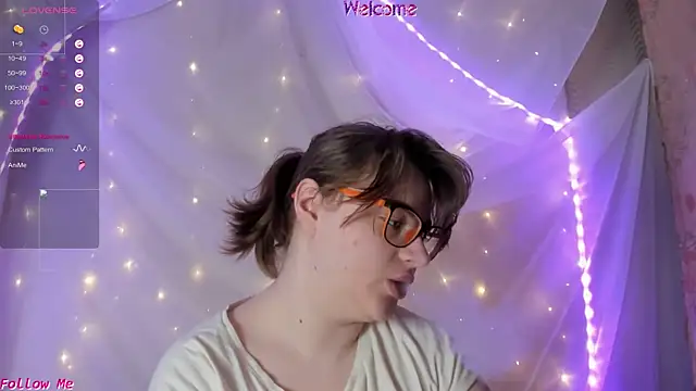 Snapshot of Seductive_She_Wolf chatting on 06/05/26, 06:52 Seductive She Wolf online show from 06/05/26, 06:52