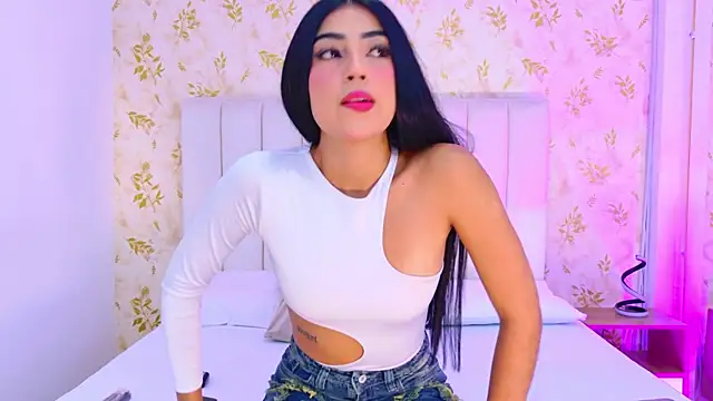 Mia-Monroe online show from 11/12/25, 07:29