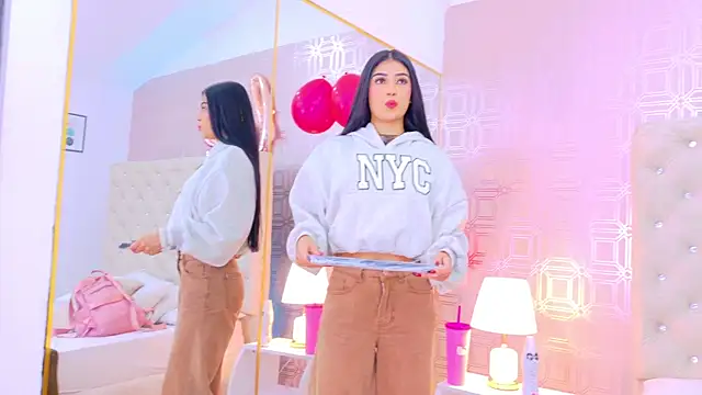 Mia-Monroe online show from 02/13/26, 07:25