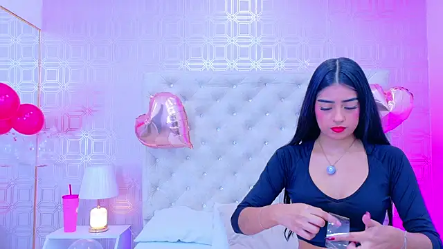 Mia-Monroe online show from 02/09/26, 01:31