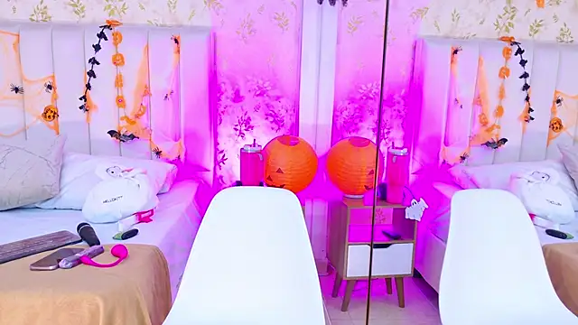 Mia-Monroe online show from 11/03/25, 03:01