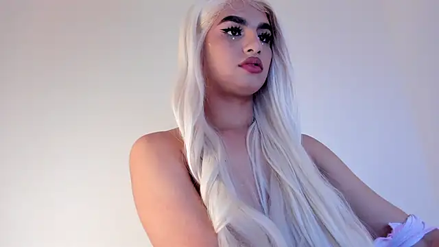 Sophia Cambpell online show from 04/14/26, 09:53