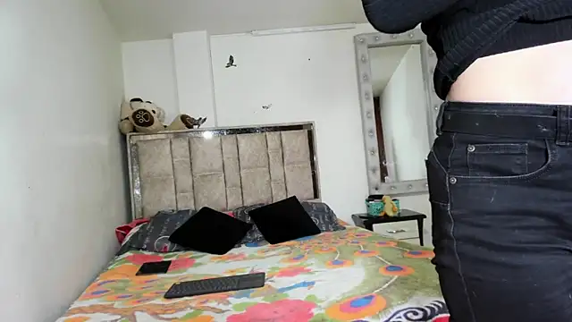 alanaanddaphne online show from 11/10/25, 03:06