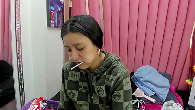 Sarah Hornny online show from 02/21/26, 03:52