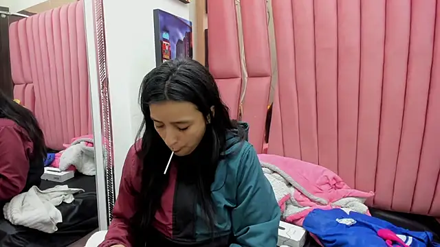 Sarah Hornny online show from 02/05/26, 03:24