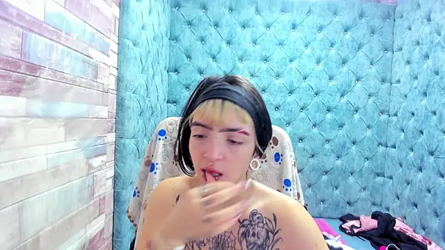 Samantha Smiith online show from 01/17/26, 04:16