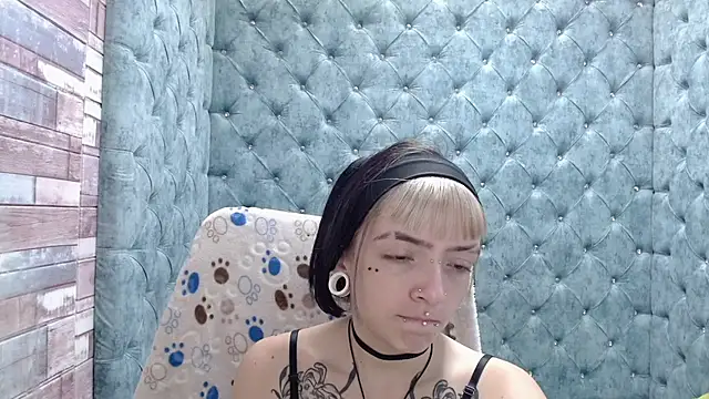 Samantha Smiith online show from 10/10/25, 03:40