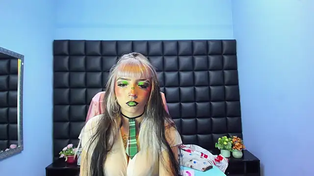 Samantha Smiith online show from 04/11/26, 03:36