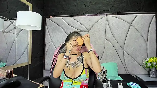 Samantha Smiith online show from 02/10/26, 04:22