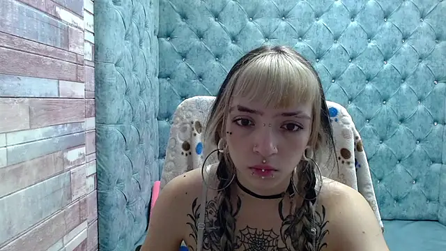 Samantha Smiith online show from 10/23/25, 04:00