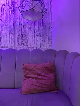 AbyThompson online show from 12/15/25, 03:29