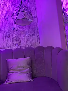 AbyThompson online show from 11/10/25, 03:06