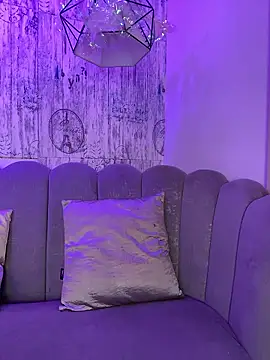 AbyThompson online show from 01/11/26, 01:40