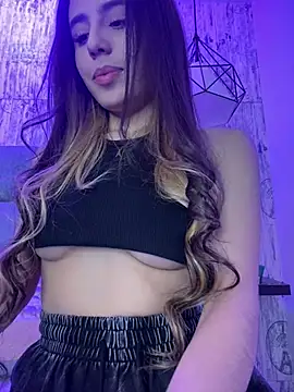 Snapshot of AbyThompson chatting on 03/18/25, 12:19 AbyThompson online show from 03/18/25, 12:19