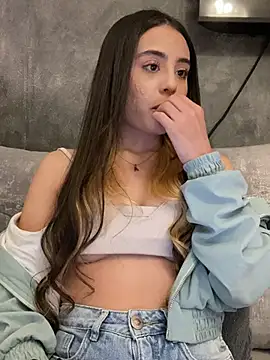 Snapshot of AbyThompson chatting on 03/23/25, 12:15 AbyThompson online show from 03/23/25, 12:15