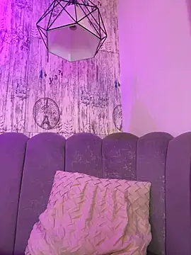 AbyThompson online show from 04/12/26, 03:48