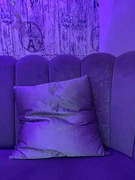 AbyThompson online show from 11/15/25, 04:11