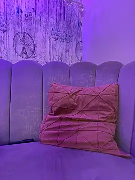 AbyThompson online show from 12/20/25, 10:07