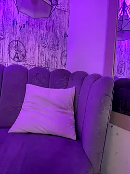 AbyThompson online show from 10/21/25, 11:20