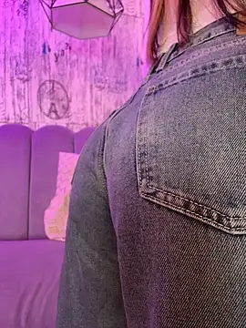 AbyThompson online show from 04/11/26, 02:10