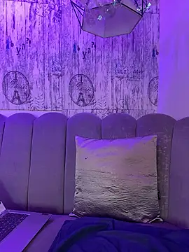 AbyThompson online show from 01/08/26, 01:39