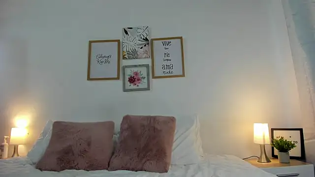 LaurenRodriiguez online show from 02/19/26, 06:49